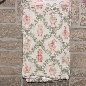 Viral Envogue Cotton Gauze Kitchen Towels with Duck & Vine Print - Pink & Green